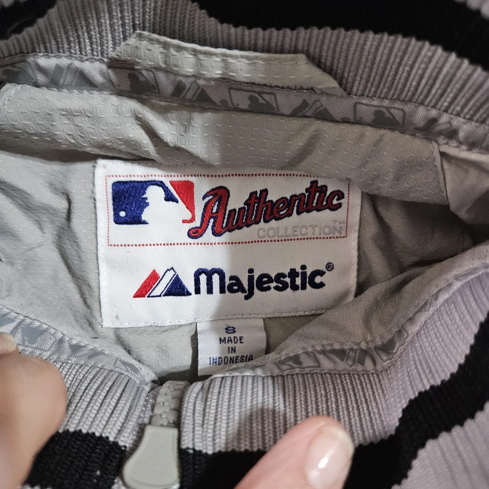 Majestic Gray and Black Jacket - Picture 2 of 8